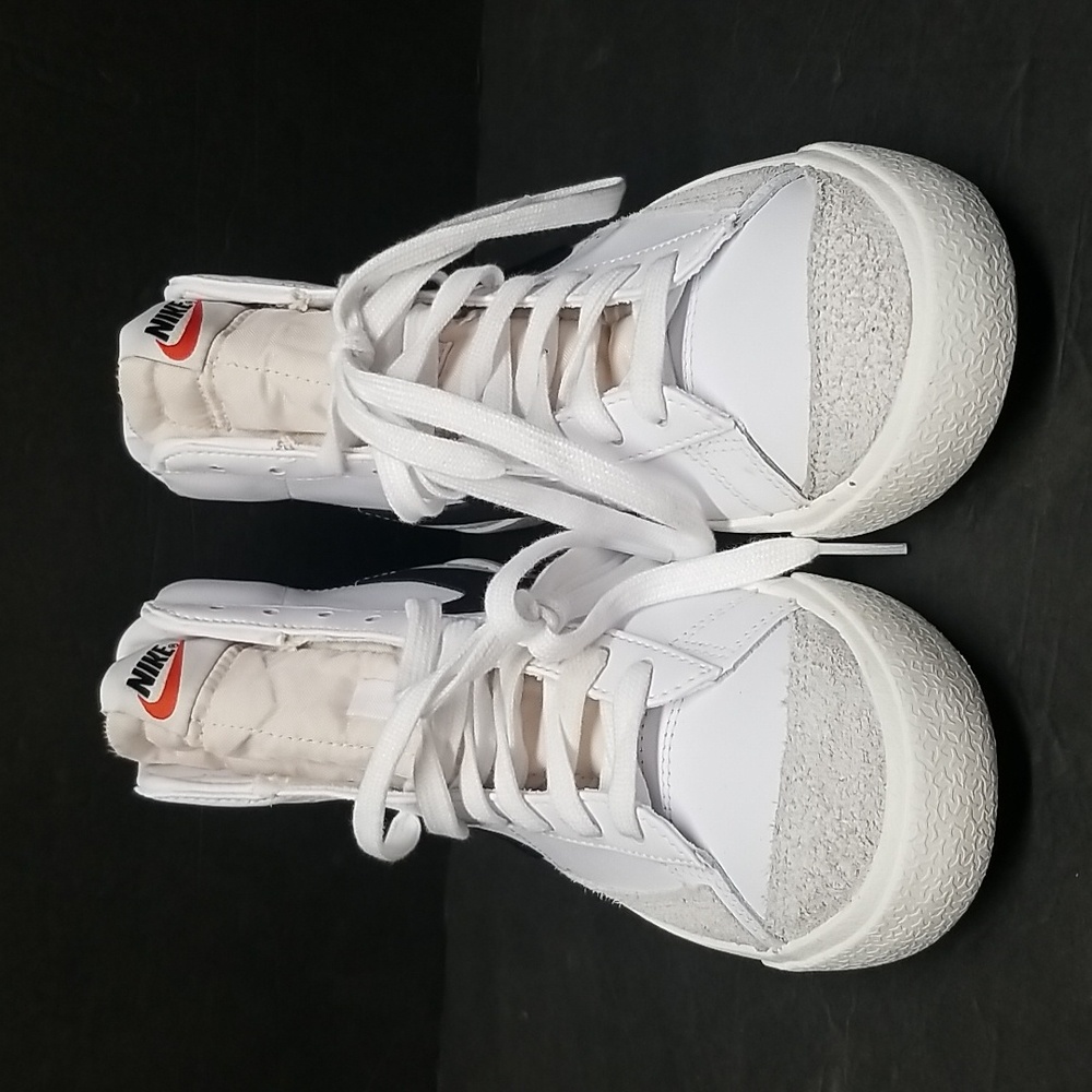 throwback nike shoes
